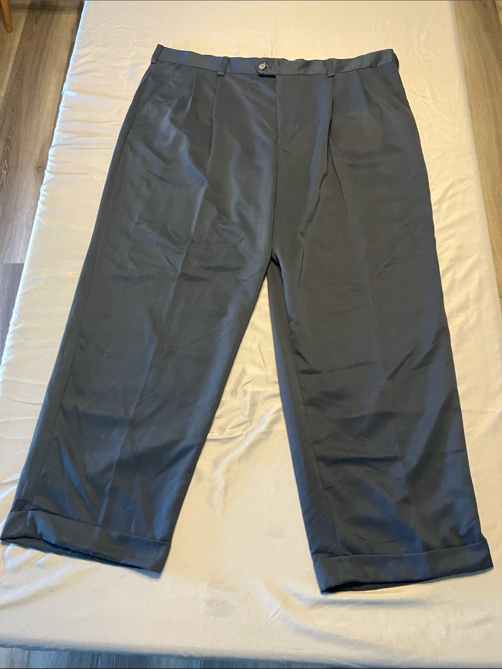 Izod Men's Dress Pants in Blue